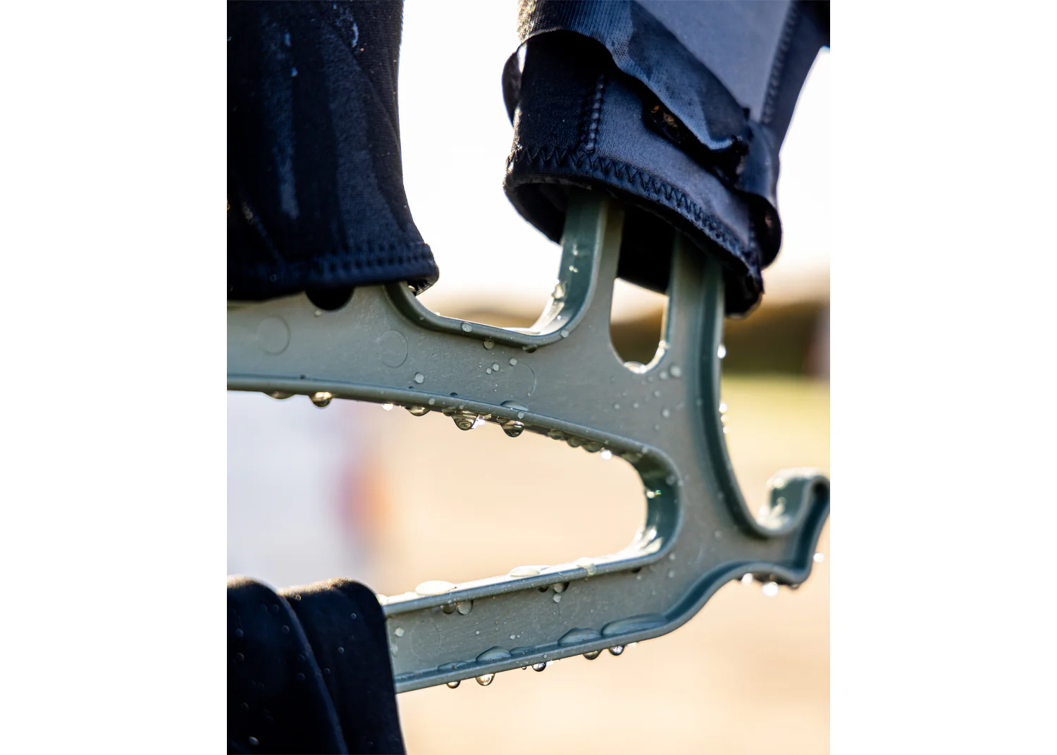 C-MONSTA X WATERHAUL WETSUIT HANGER - Image 12